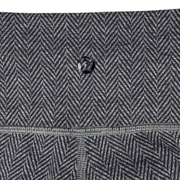 LULULEMON Women's City Kick It Pant Sz 4 Gray Giant Herringbone Made in USA - Picture 7 of 8